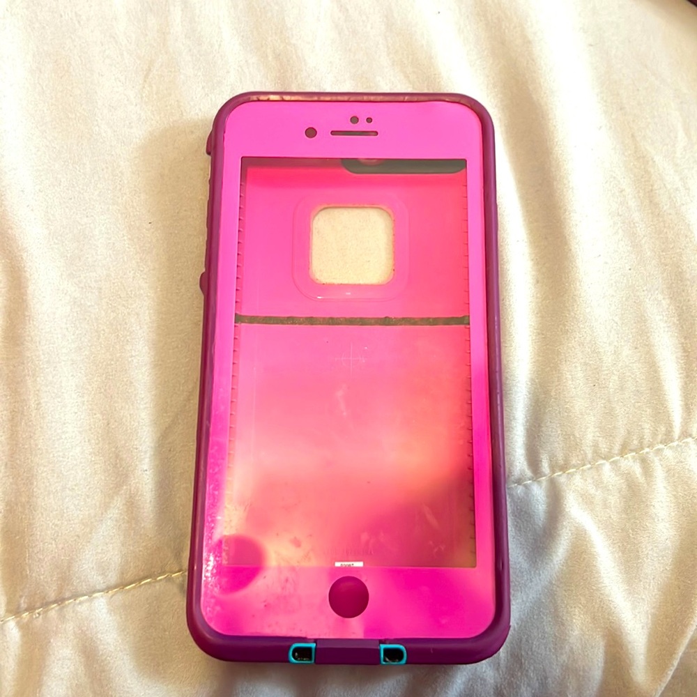 iPhone 8 Plus life proof case